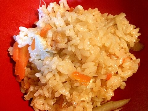 鶏ガラスープで☆炊き込みご飯